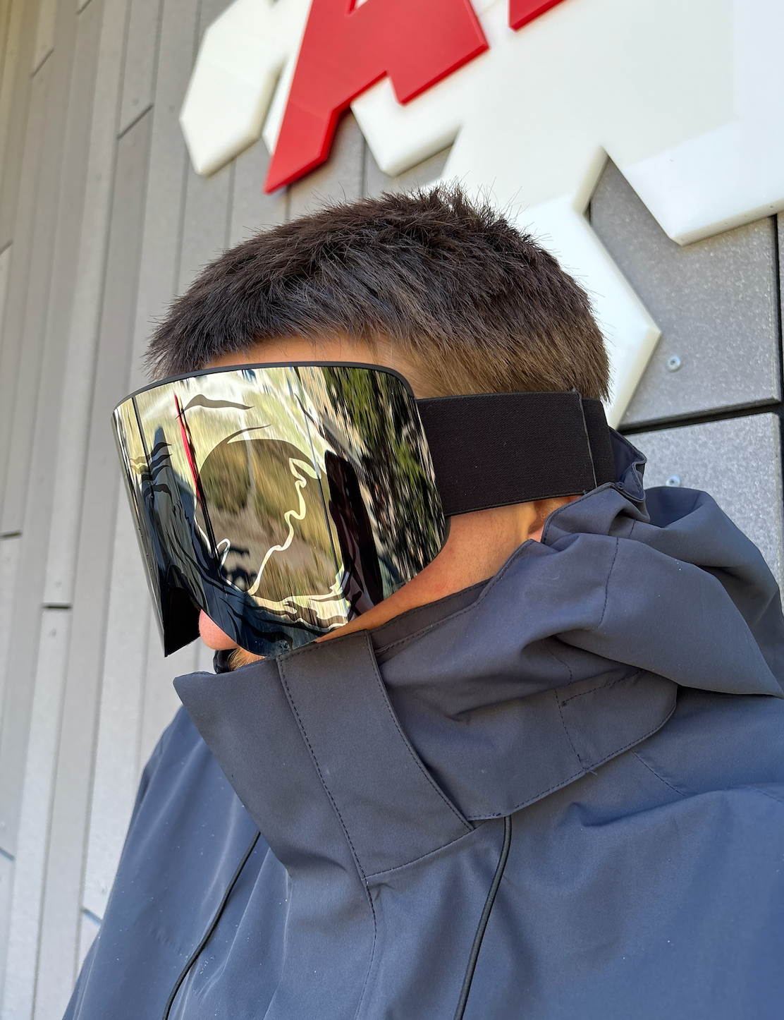 Shifties magnetic quick-release goggle lens
